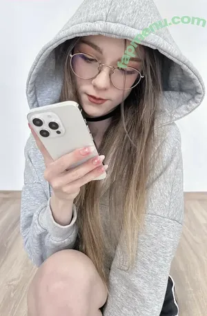 Chaisia / chaisia_art / chaisia_irl nude photo #0135