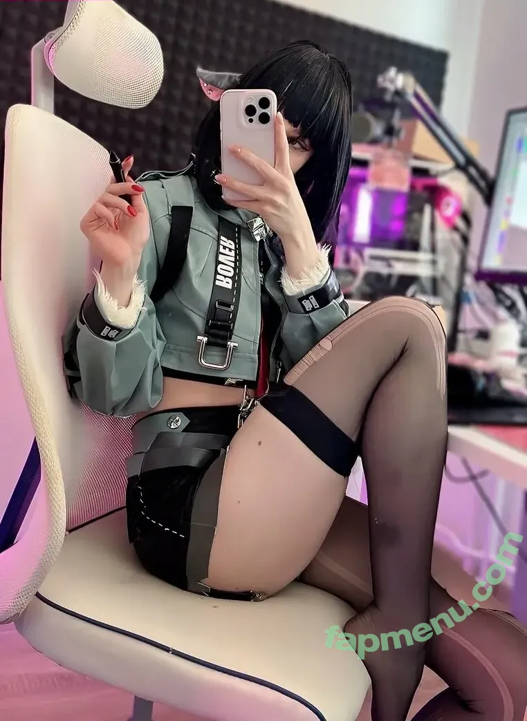 Chaisia nude photo #0050 (chaisia_art / chaisia_irl)