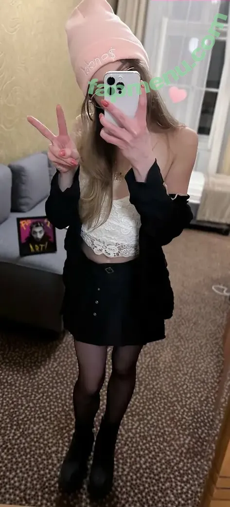 Chaisia nude photo #0056 (chaisia_art / chaisia_irl)