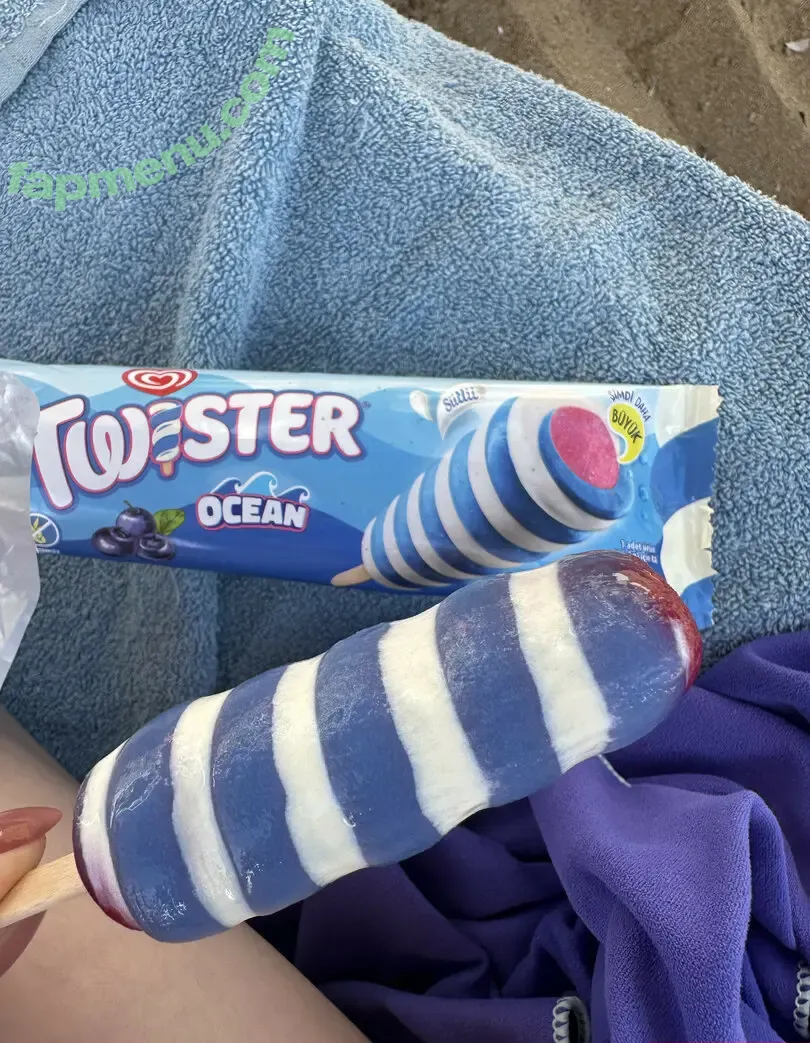 Chaisia nude photo #0120 (chaisia_art / chaisia_irl)