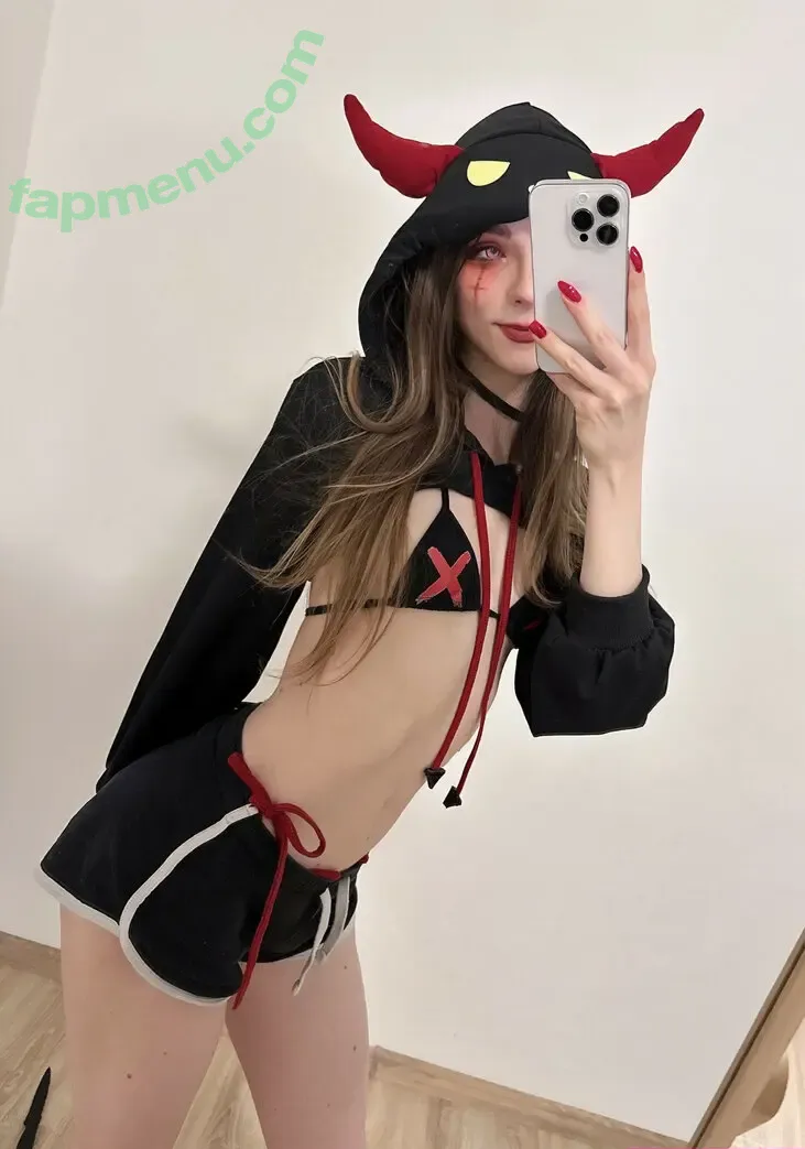 Chaisia nude photo #0155 (chaisia_art / chaisia_irl)