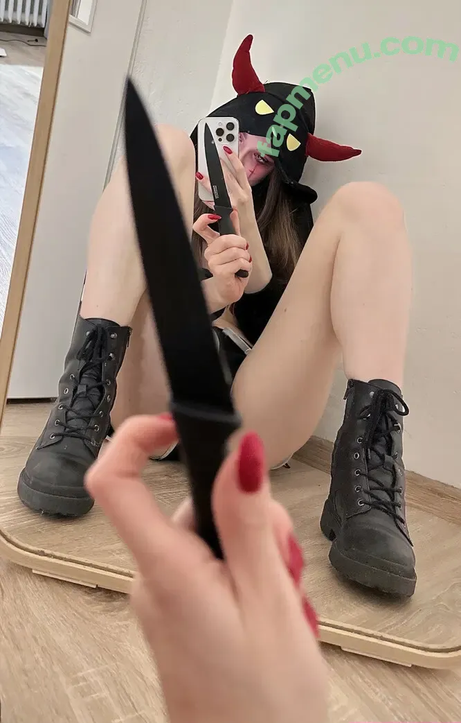 Chaisia nude photo #0156 (chaisia_art / chaisia_irl)