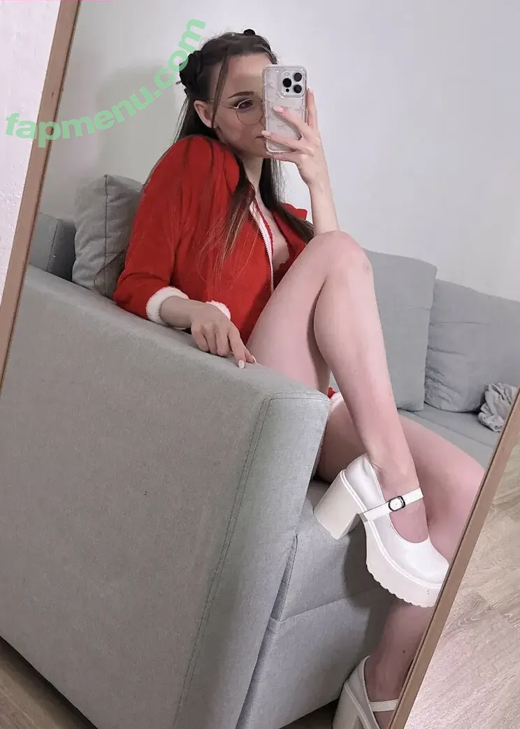 Chaisia nude photo #0209 (chaisia_art / chaisia_irl)