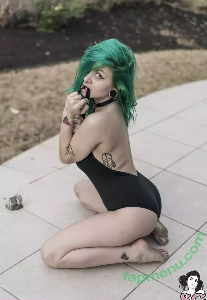 Chalkmoon nude photo #0628 (Chalkdabs / Chalksuicide / chalkxmoon)