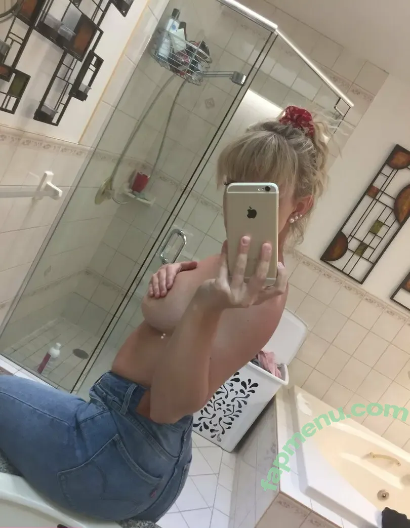 Chan3llaa nude photo #0077 (girlnextdoorrr)