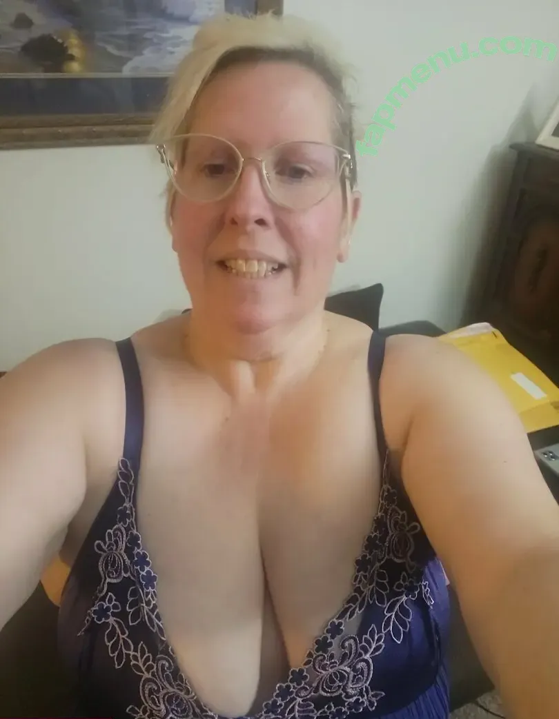 chandilee73 nude photo #0006 (chandilee73)