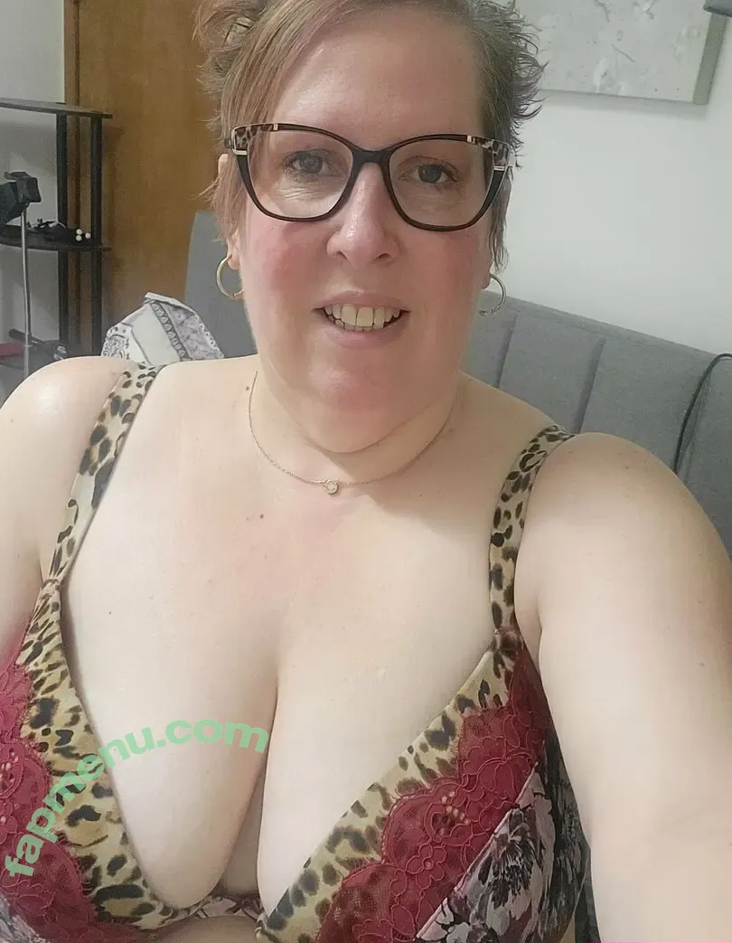 chandilee73 nude photo #0033 (chandilee73)