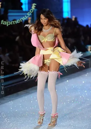 Chanel Iman / chaneliman nude photo #0265