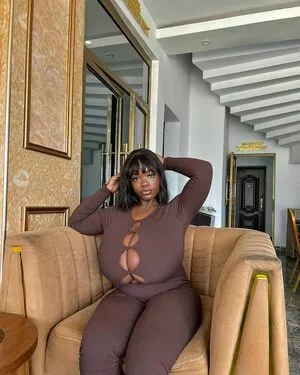 Chanel La Croix / big__ch1 / onlybig__ch1 nude photo #0006