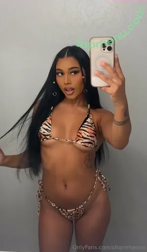 chaneloxoxo / coco.chanelxoxo nude photo #0147