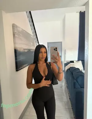 chaneloxoxo / coco.chanelxoxo nude photo #0234