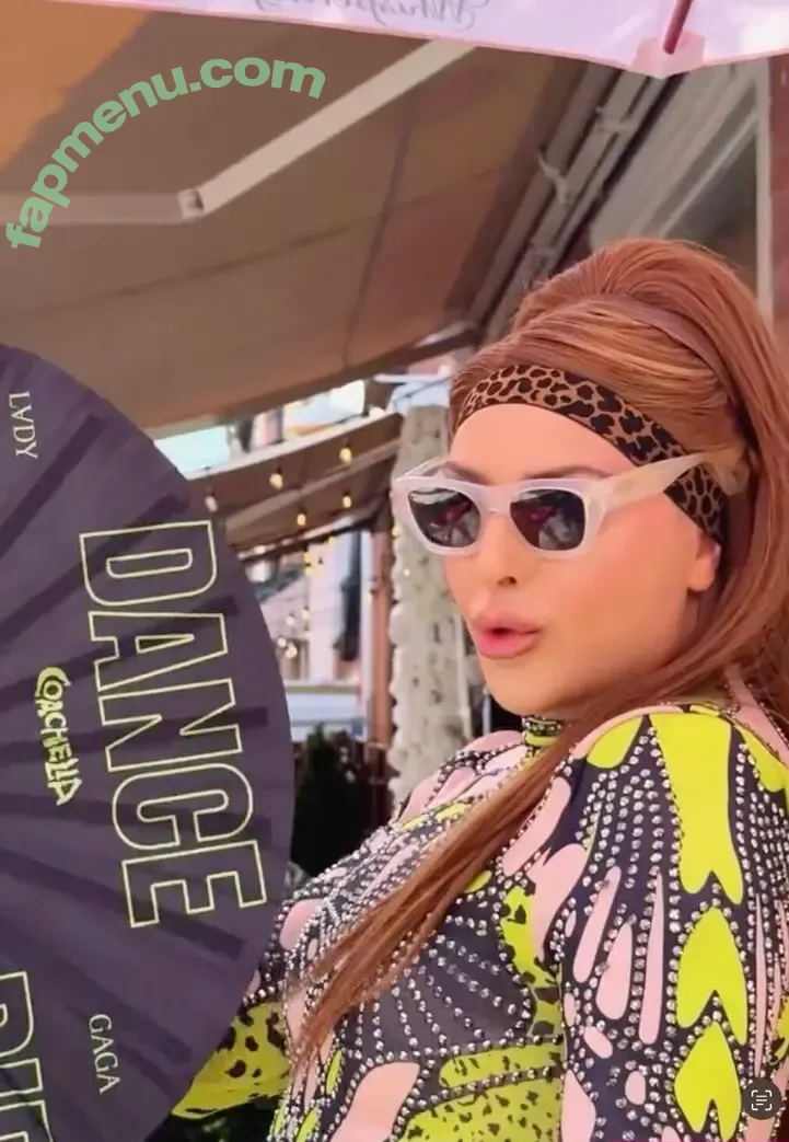 chanelsantini nude photo #0462 (totallysantini)