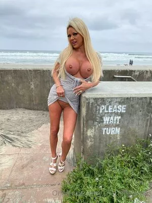 chanelstjames / realchanelstjames nude photo #0030