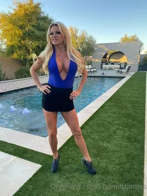chanelstjames / realchanelstjames nude photo #0083