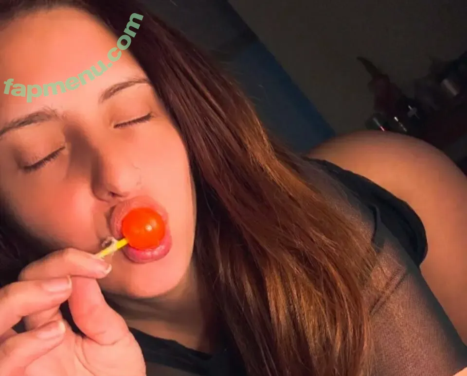 chanitax nude photo #0022 (chanitax_)