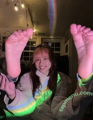 Channelle / Channellebag / cs.feet / livelaughlovefeet101 nude photo #0012