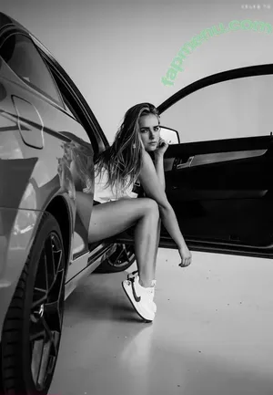 Chantal Colette / chntl.cltt nude photo #0055