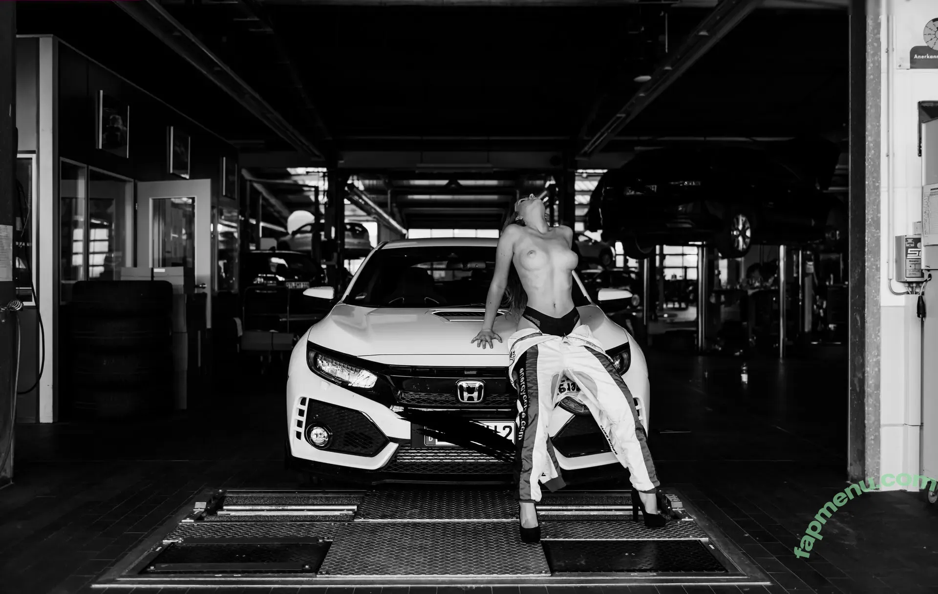 Chantal Colette nude photo #0050 (chntl.cltt)