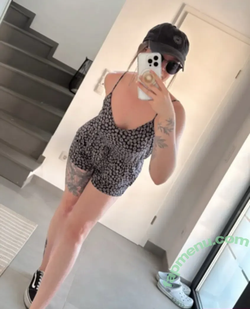 Chantal Lewentz nude photo #0019 (Chantal Lewentz)