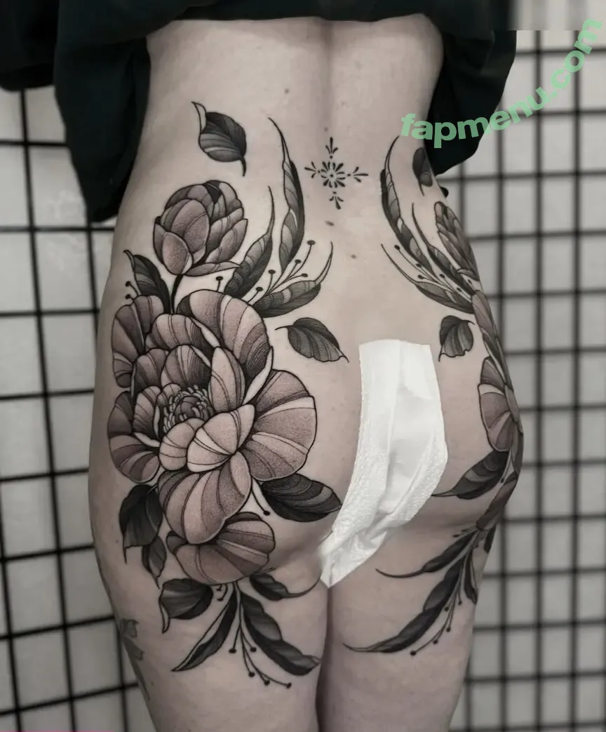 Chantal Lewentz nude photo #0025 (Chantal Lewentz)