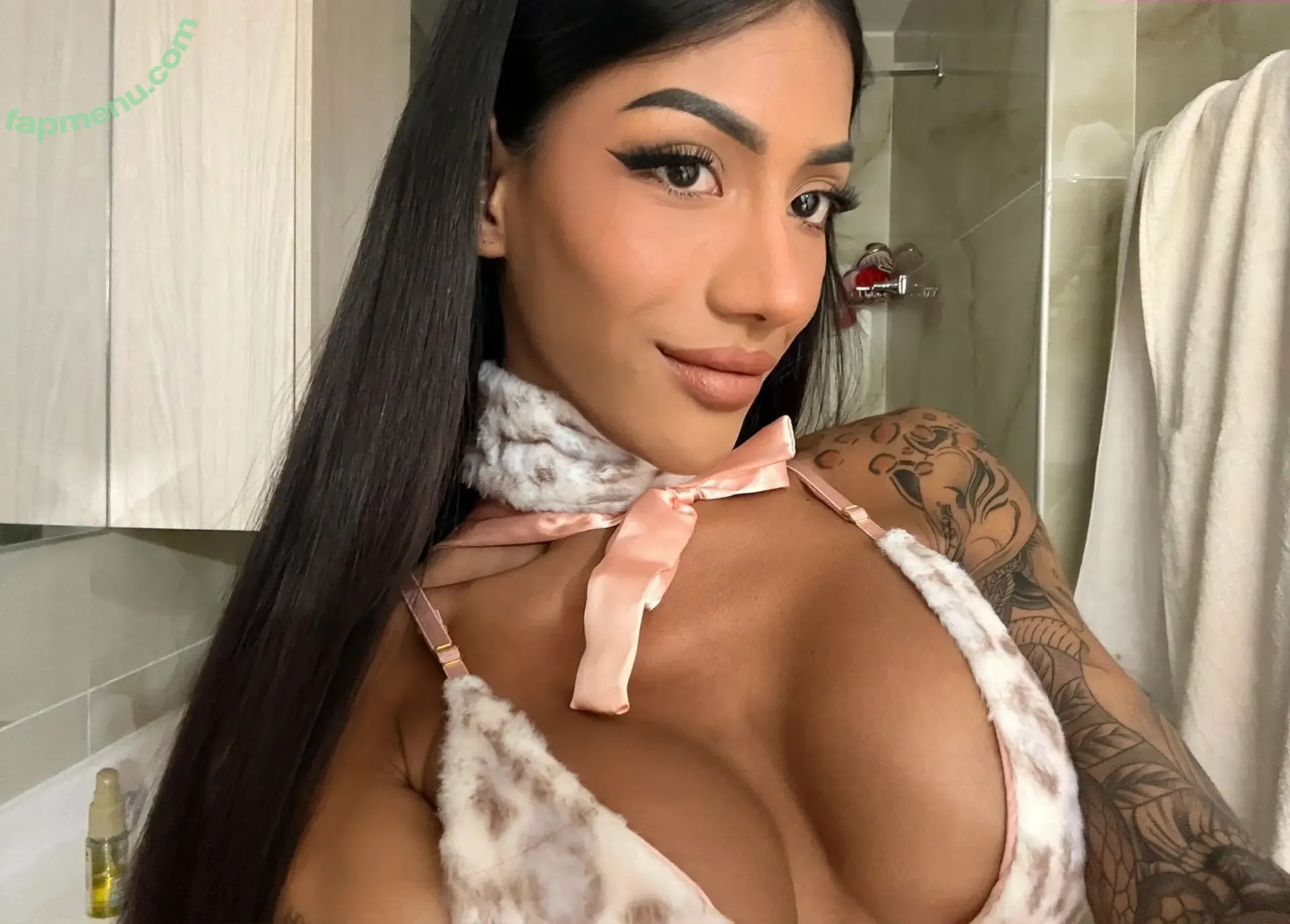 Chantall_18 nude photo #0018 (adventr_)