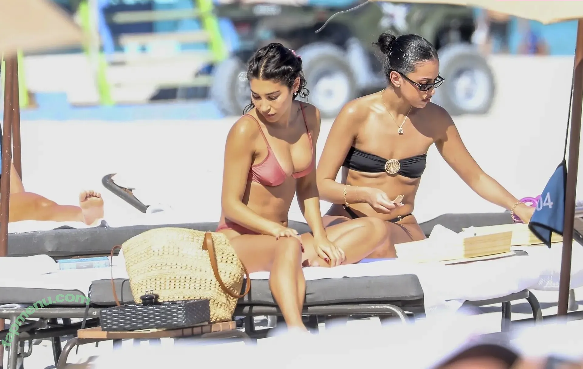 Chantel Jeffries nude photo #1995 (Ceejay the DJ / ChantelJeffries)
