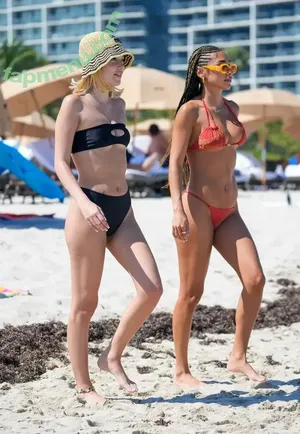 Chantel Jeffries / Ceejay the DJ / ChantelJeffries nude photo #2210