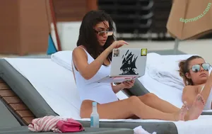 Chantel Jeffries / Ceejay the DJ / ChantelJeffries nude photo #2405