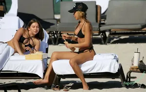 Chantel Jeffries / Ceejay the DJ / ChantelJeffries nude photo #2759