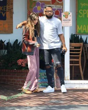 Chantel Jeffries / Ceejay the DJ / ChantelJeffries nude photo #2834