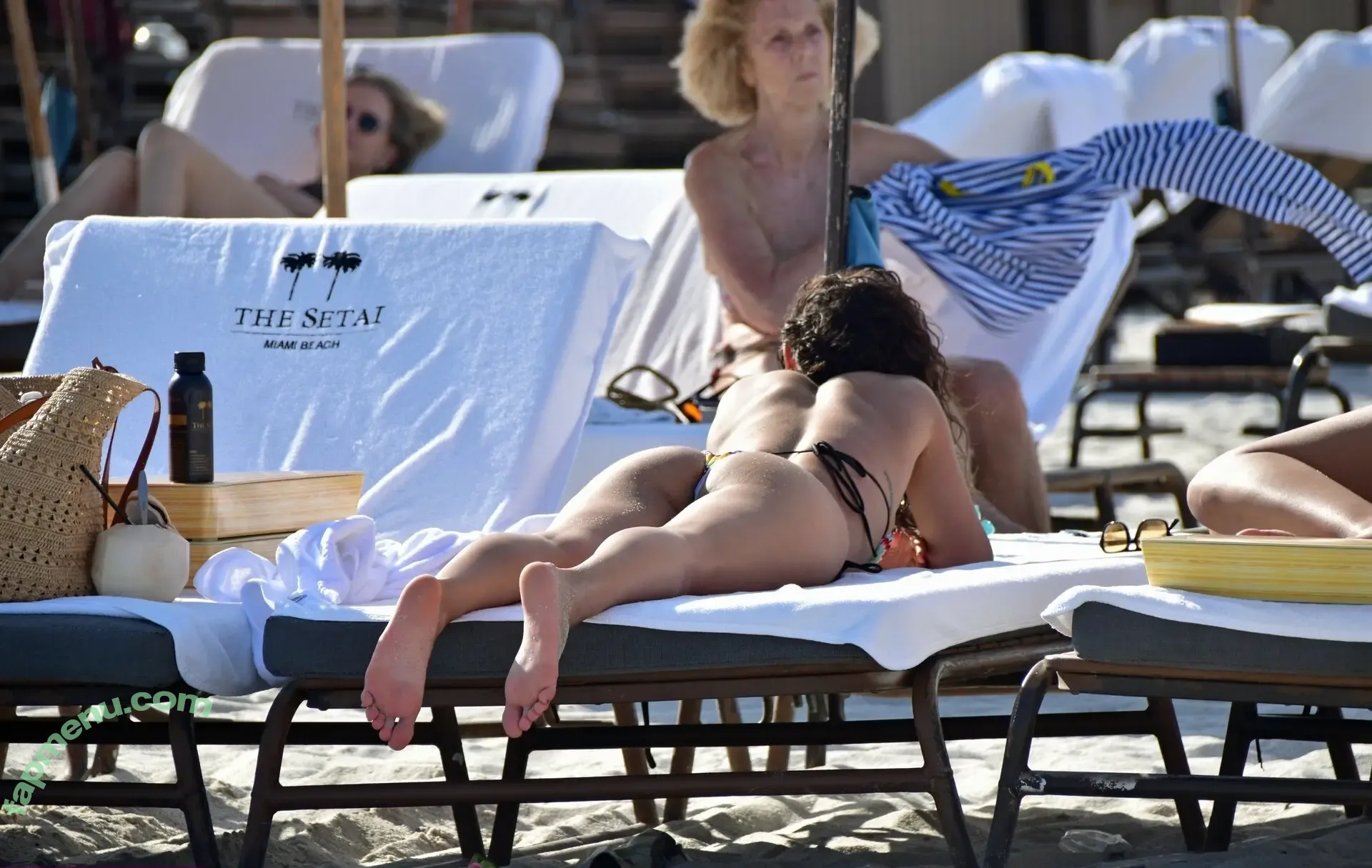 Chantel Jeffries nude photo #2217 (Ceejay the DJ / ChantelJeffries)