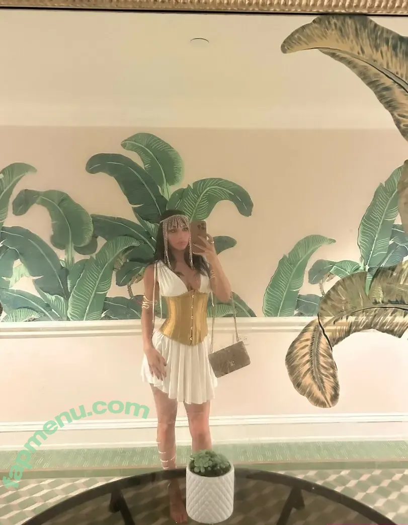 Chantel Jeffries nude photo #3295 (ChantelJeffries / ComeBacktoMe)