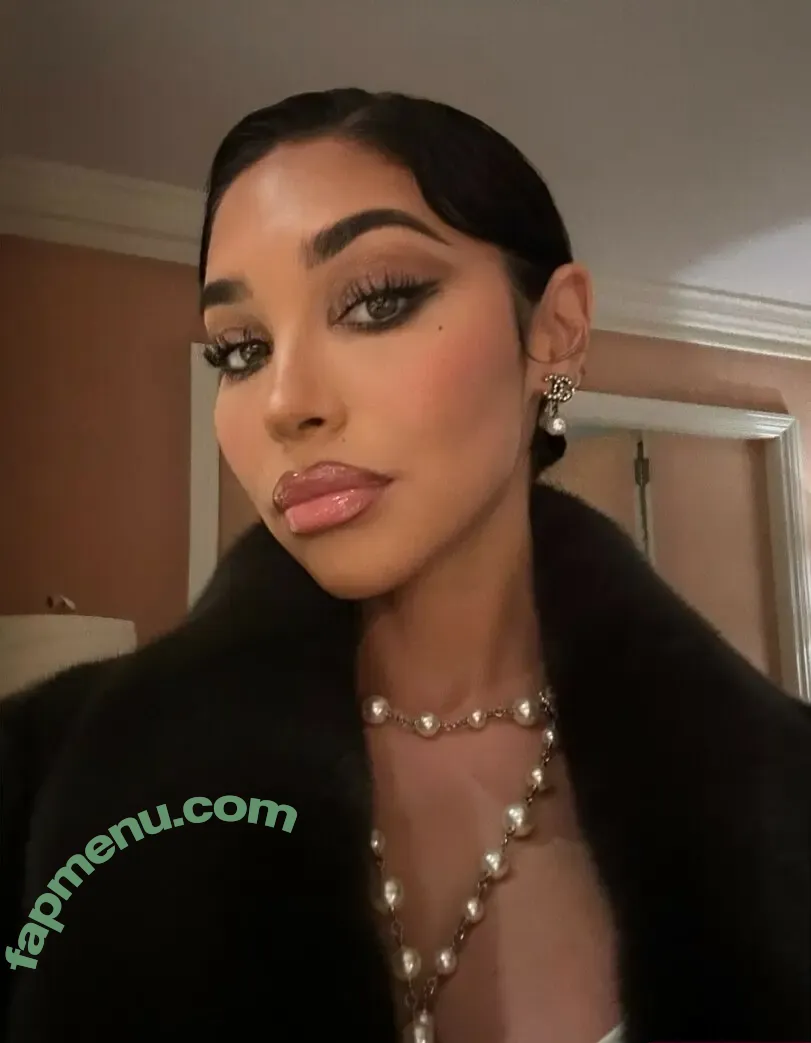 Chantel Jeffries nude photo #3298 (ChantelJeffries / ComeBacktoMe)