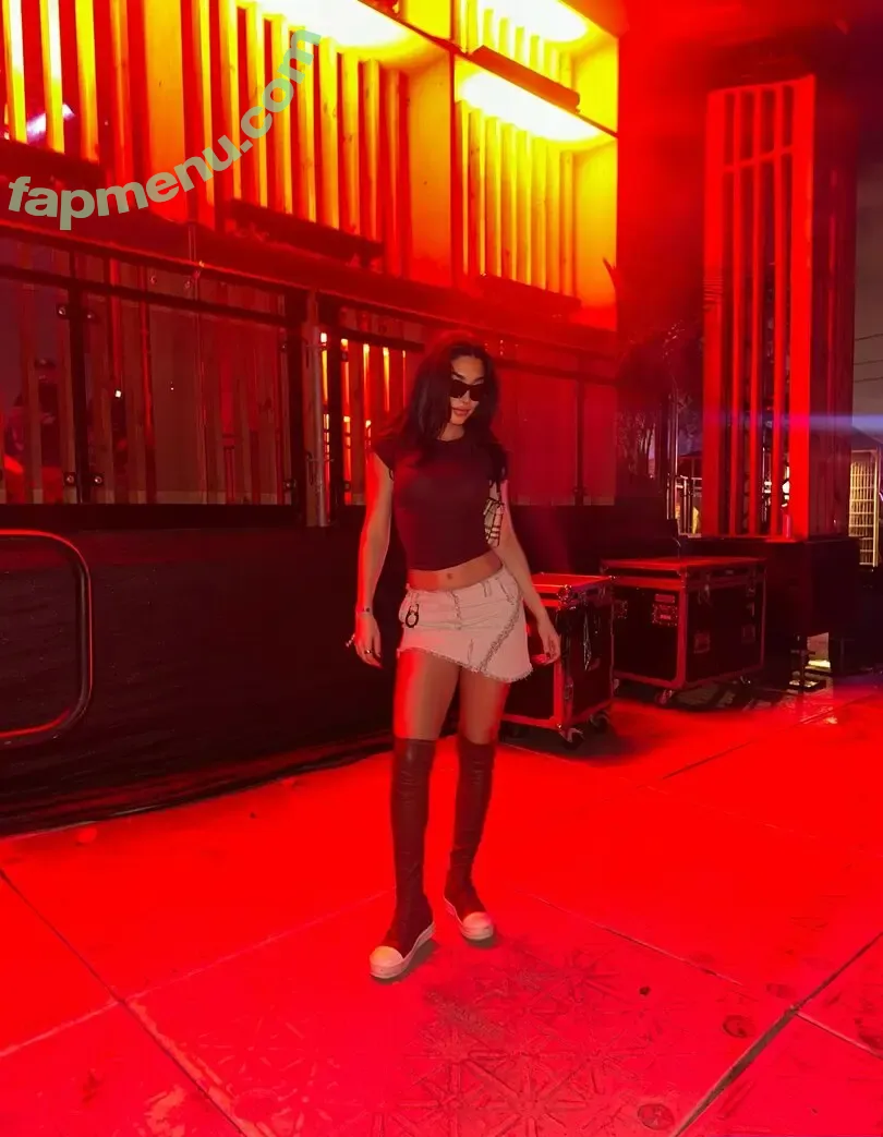 Chantel Jeffries nude photo #3314 (ChantelJeffries / ComeBacktoMe)