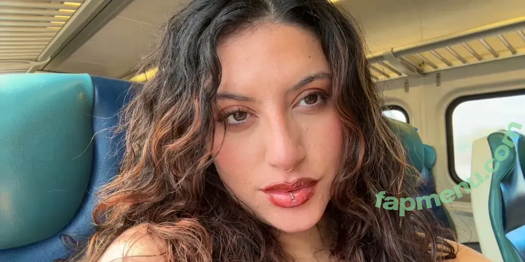 Chaos Fae Ari nude photo #0051 ($AriRoya / afaeded / afghanican / chaos.fae / spiceelatina_)