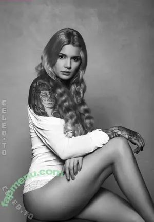 Chaos_Isi nude photo #0177