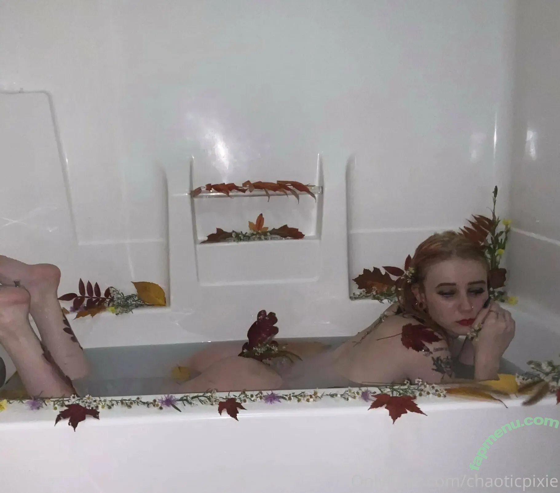 chaoticpixie nude photo #0026 (chaoticpixie)