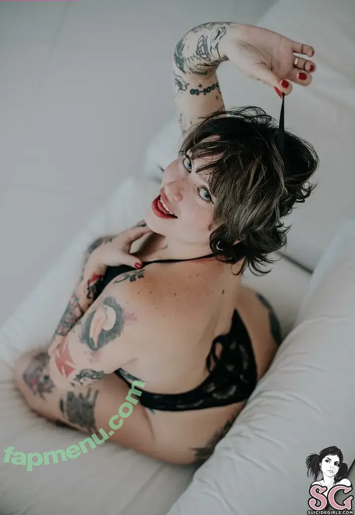 chapeleira nude photo #0011 (postclimax)