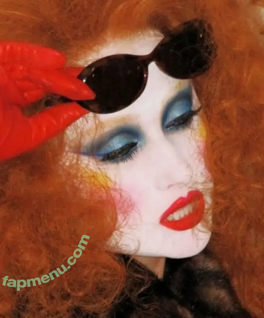 Chappell Roan nude photo #0633 (chappellroan)