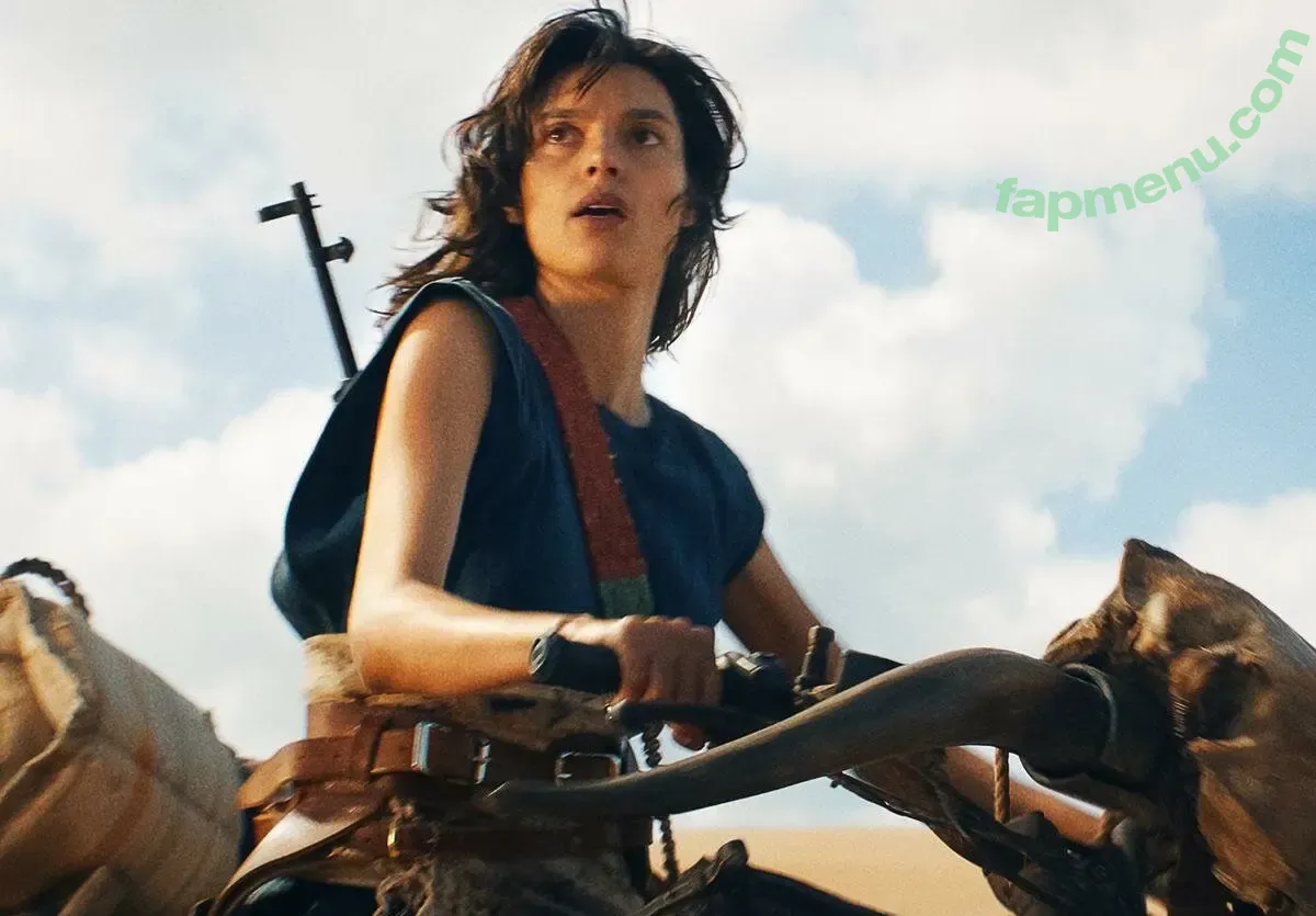 Charlee Fraser nude photo #0052 (charleefraser)