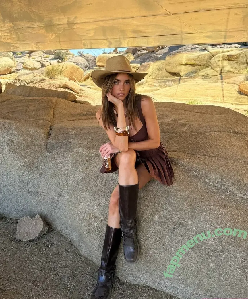 Charleen Weiss nude photo #0359 (charleenweiss)