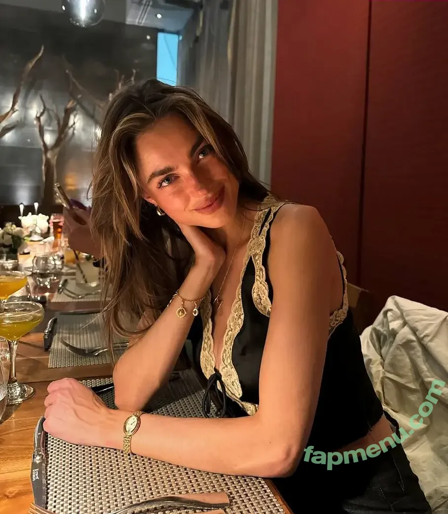 Charleen Weiss nude photo #0383 (charleenweiss)