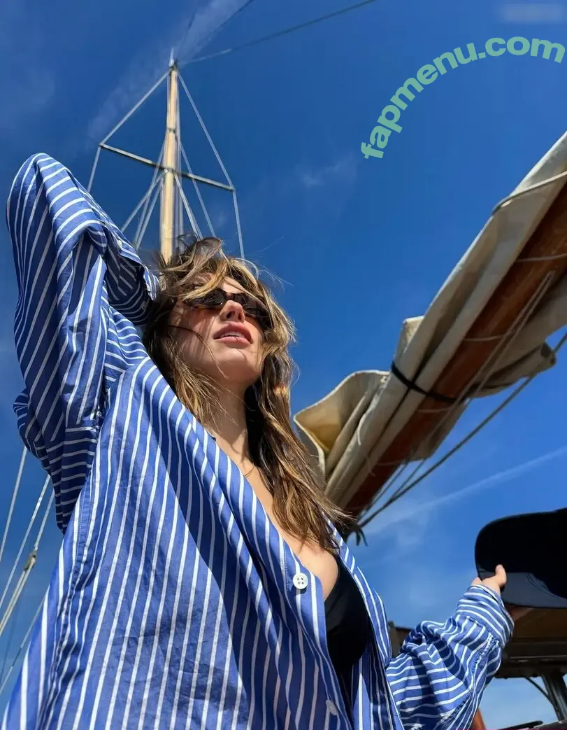 Charleen Weiss nude photo #0385 (charleenweiss)