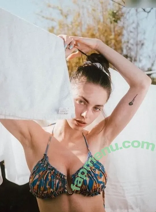 Charleen Weiss nude photo #0401 (charleenweiss)