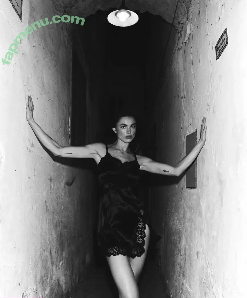 Charleen Weiss nude photo #0455 (charleenweiss)