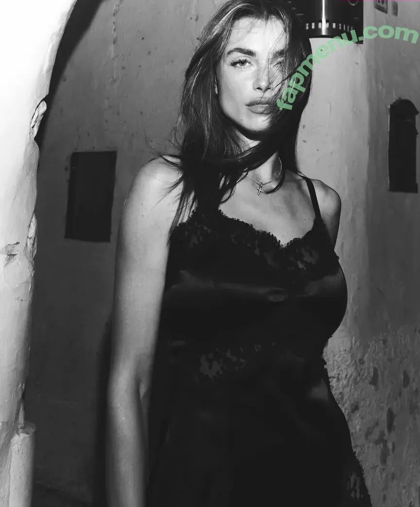 Charleen Weiss nude photo #0460 (charleenweiss)