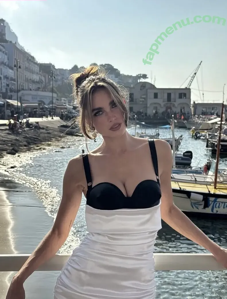 Charleen Weiss nude photo #0486 (charleenweiss)