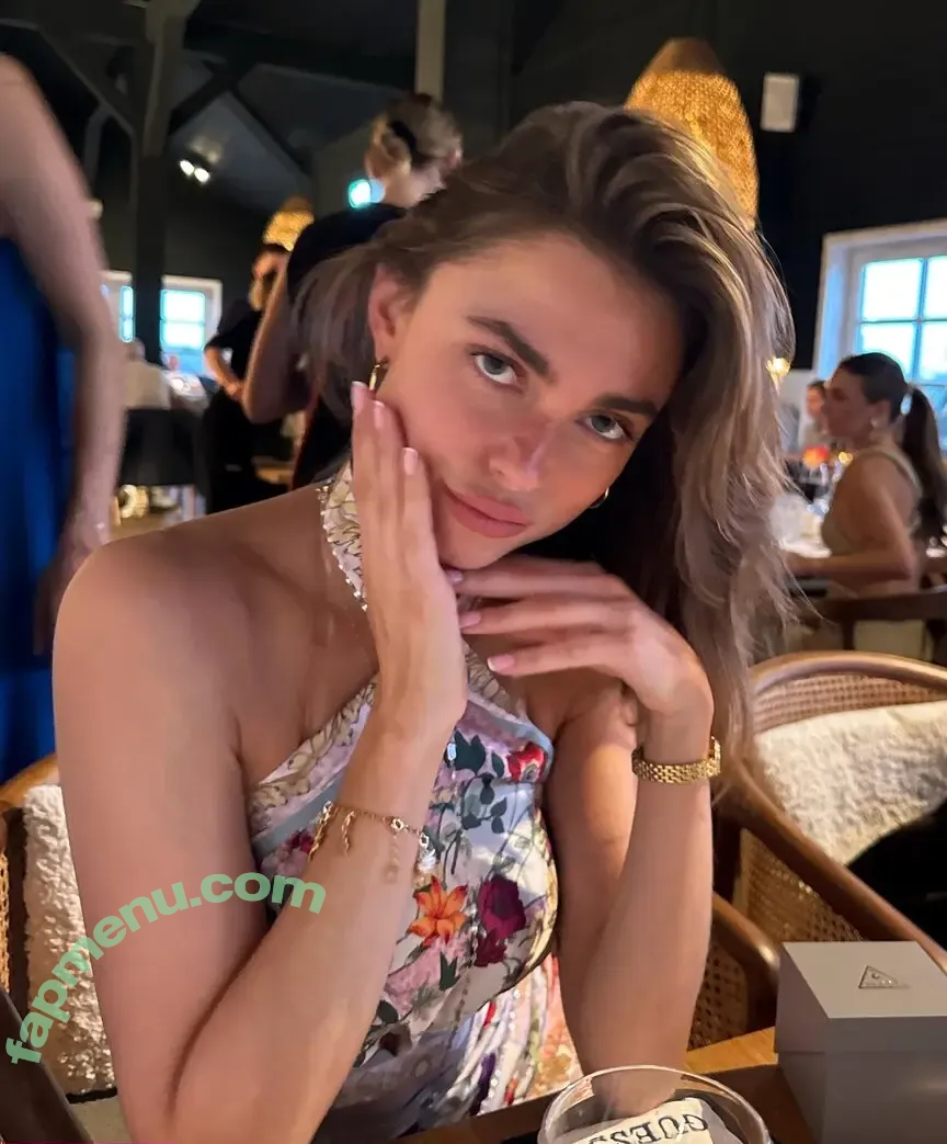 Charleen Weiss nude photo #0519 (charleenweiss)