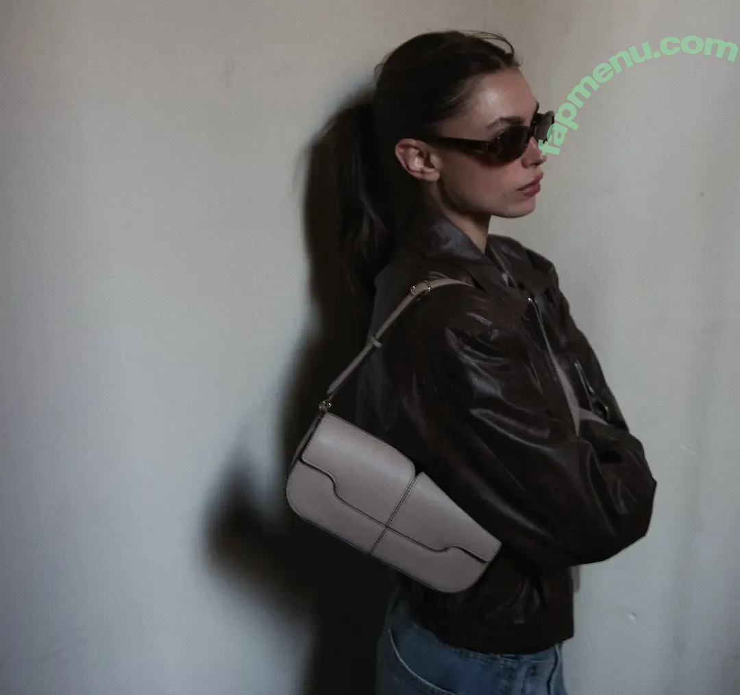 Charleen Weiss nude photo #0595 (charleenweiss)