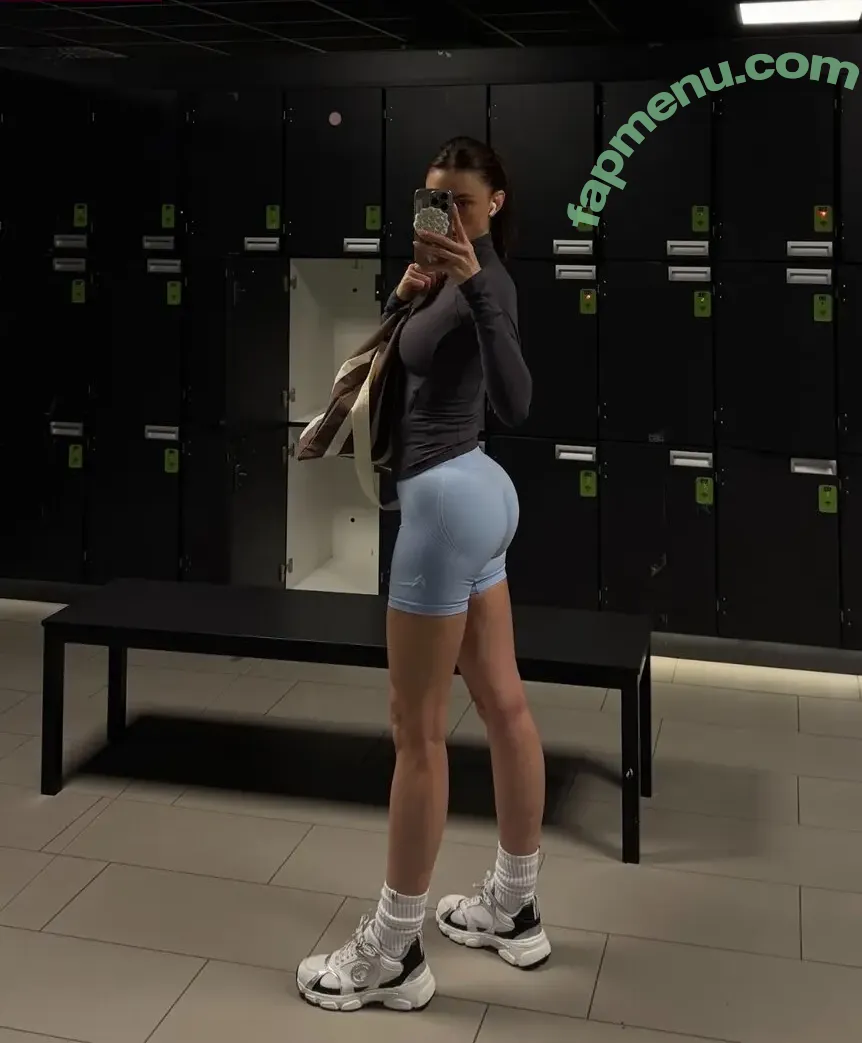 Charleen Weiss nude photo #0643 (charleenweiss)